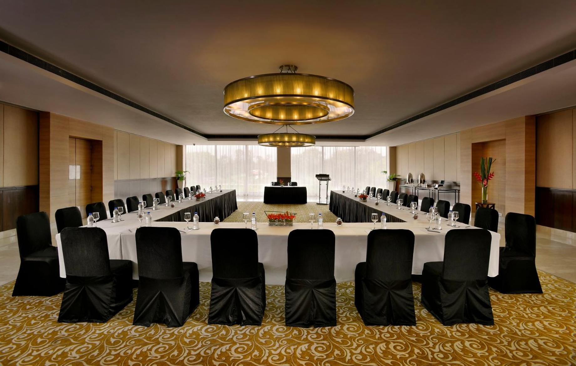 Four Points By Sheraton New Delhi, Airport Highway Exterior foto