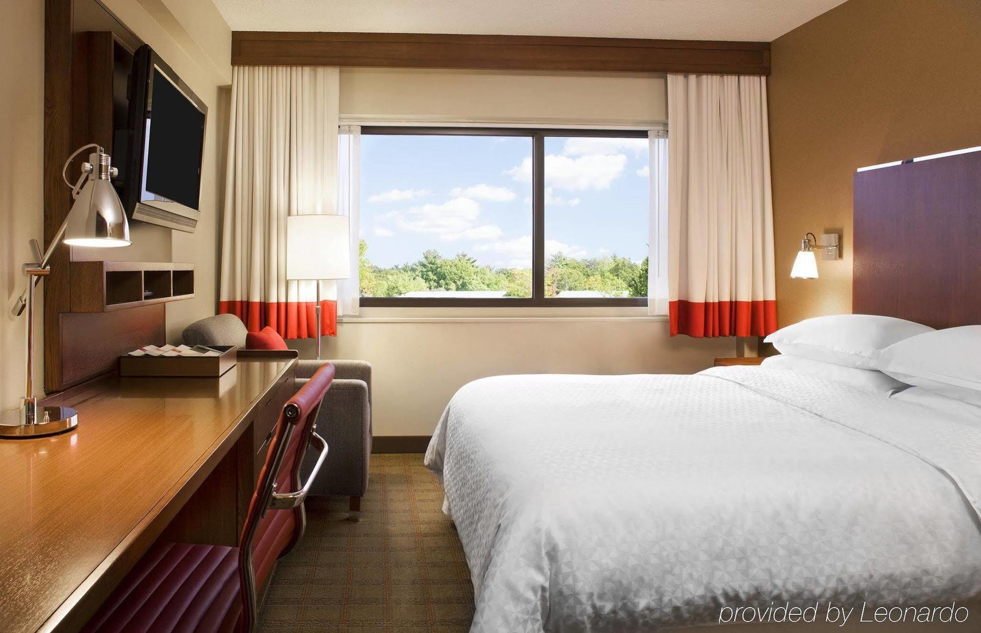 Four Points By Sheraton New Delhi, Airport Highway Exterior foto